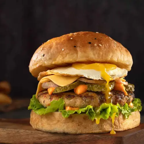 Smokin Cheese Burger